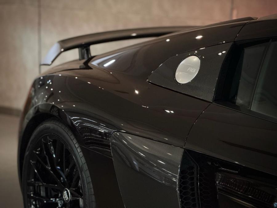 R8 V10 PLUS QUATTRO - Image 5